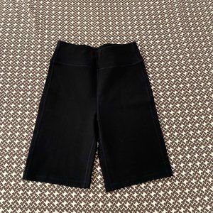 BYeEGREIS BIKER SHORTS SIZE SMALL